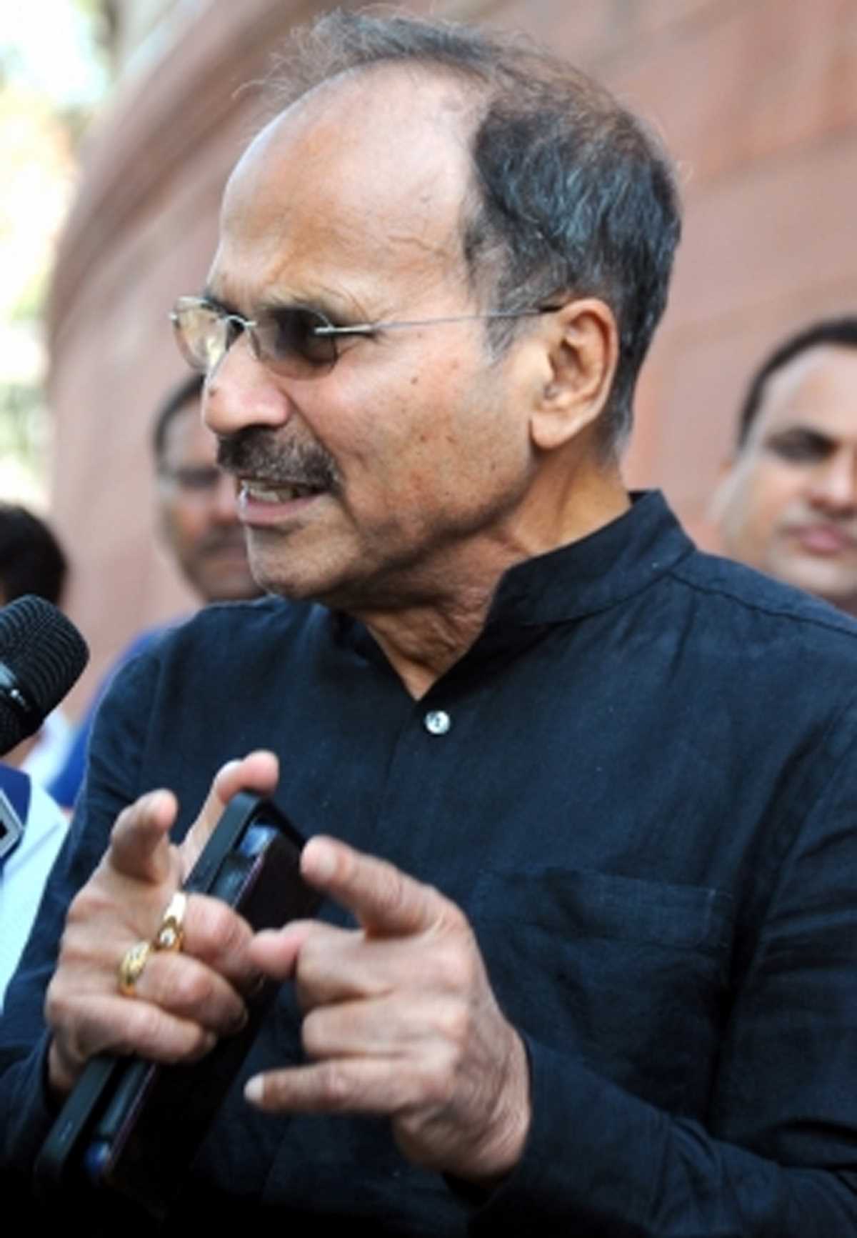 अधीर रंजन चौधरी ने राहुल की अयोग्यता पर लोकसभा में चर्चा की मांग की